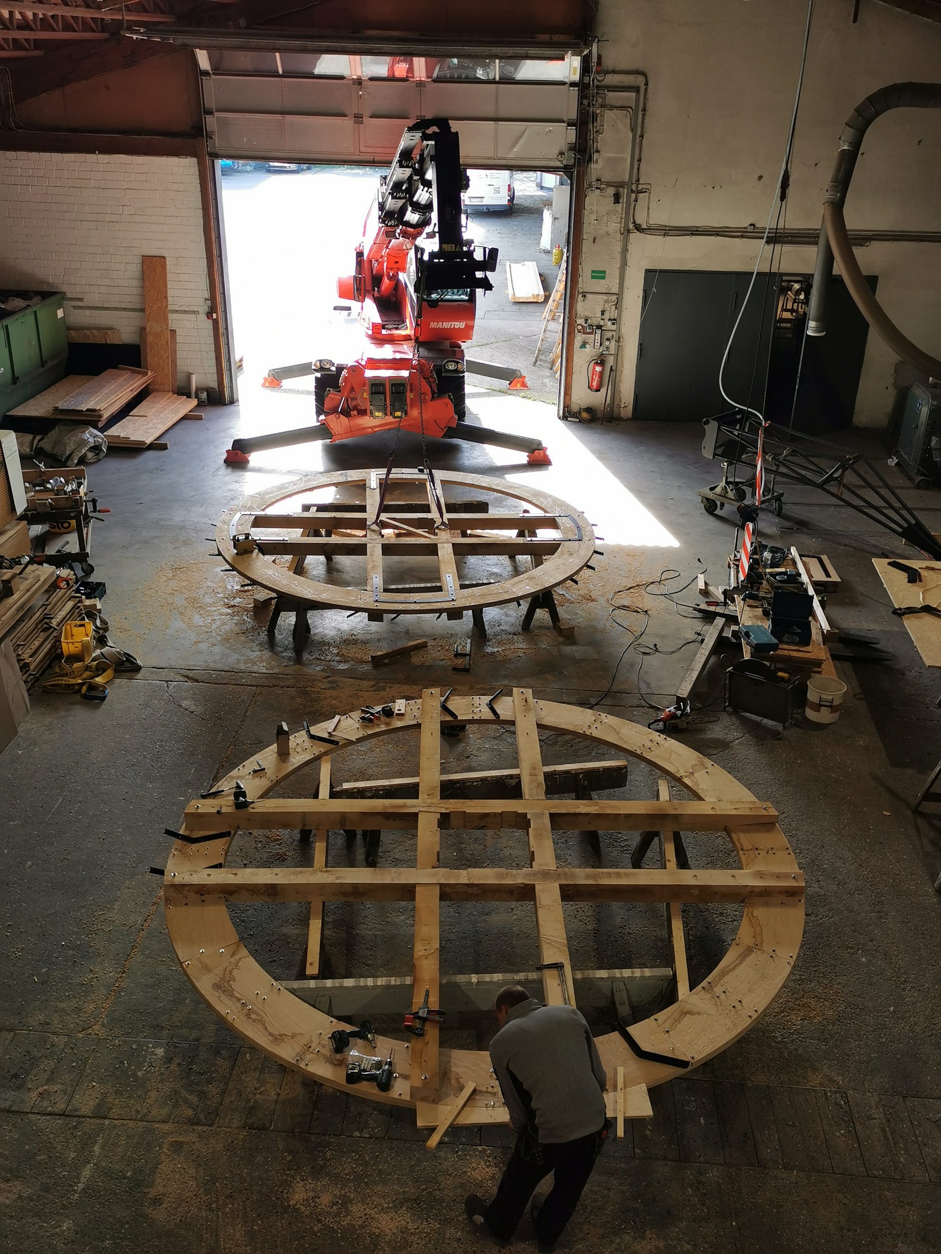 6 Historisches Mühlrad für eine Wassermühle