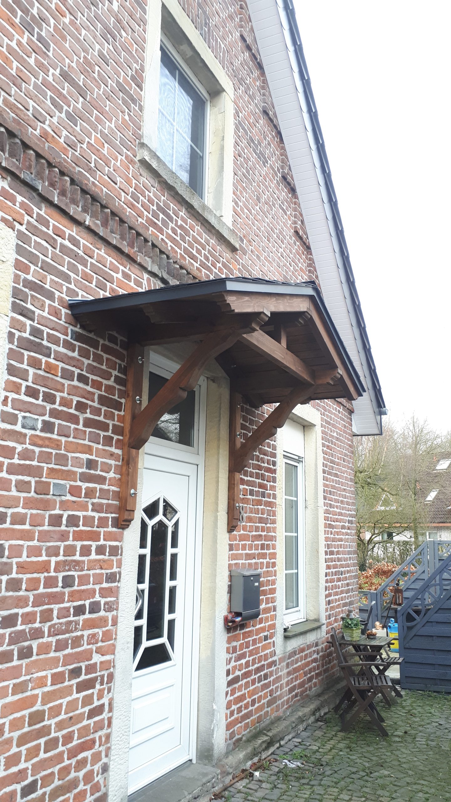 Haustürüberdachung, Zimmerei